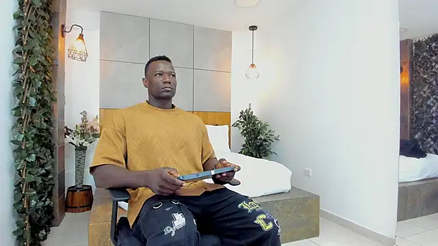 MarcusBlack  online show from 12-17-25, 12:32