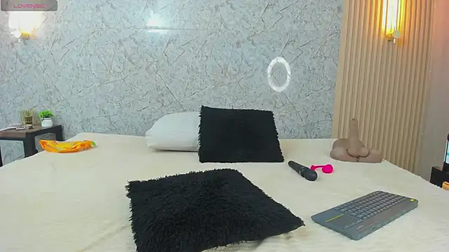 Antonella west online show from 04-10-26, 08:49