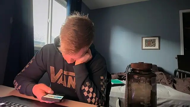 lustylyndon online show from 04-23-26, 01:57