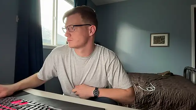 lustylyndon online show from 06-16-26, 03:12