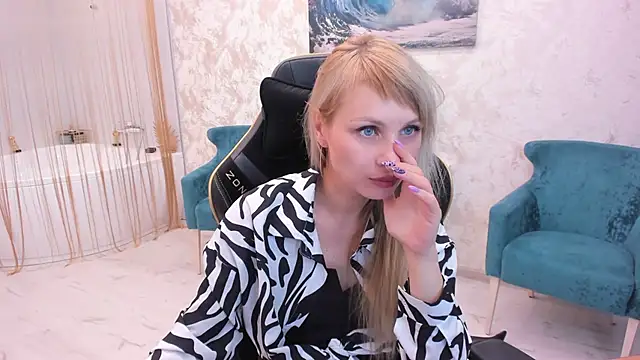 Snapshot of LindaSandy_1 chatting on 09-15-25, 07:53 LindaSandy 1 online show from 09-15-25, 07:53