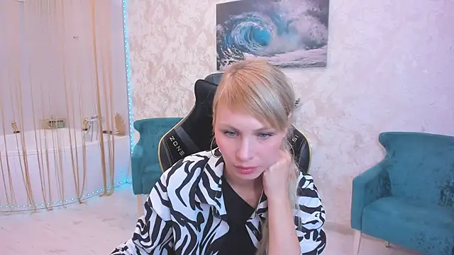 Snapshot of LindaSandy_1 chatting on 09-17-25, 06:04 LindaSandy 1 online show from 09-17-25, 06:04