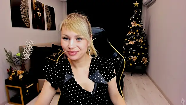 Snapshot of LindaSandy_1 chatting on 01-09-26, 06:20 LindaSandy 1 online show from 01-09-26, 06:20