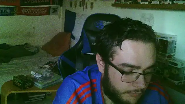 matlecoq2 online show from 10-27-25, 03:24