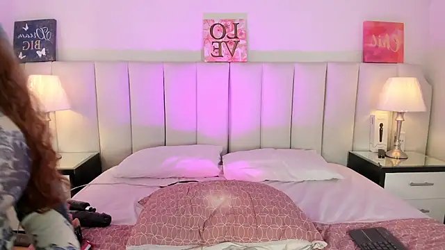 lizy portman online show from 11-26-25, 08:53