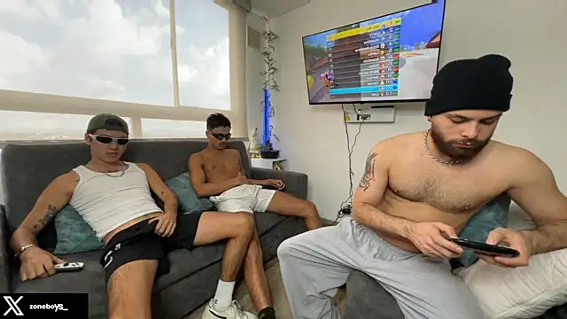 zoneboys online show from 12-20-25, 09:17