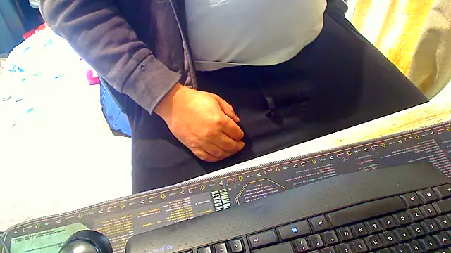 latexsub75 online show from 02-12-26, 10:20