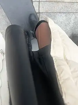 xiaoyuan01 online show from 03-10-26, 01:31