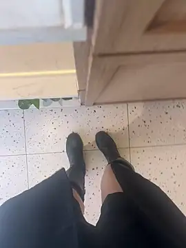 xiaoyuan01 online show from 04-01-26, 02:24