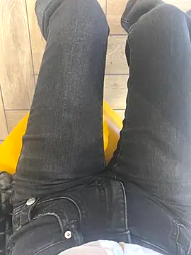 xiaoyuan01 online show from 09-19-25, 01:42