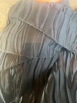 xiaoyuan01 online show from 12-20-25, 01:52