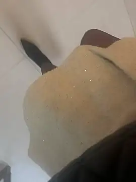 xiaoyuan01 online show from 12-19-25, 02:59