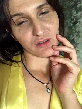 Snapshot of NikaSwan2831 chatting on 10-09-25, 10:10 NikaSwan2831 online show from 10-09-25, 10:10