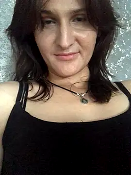 Snapshot of NikaSwan2831 chatting on 10-18-25, 11:01 NikaSwan2831 online show from 10-18-25, 11:01