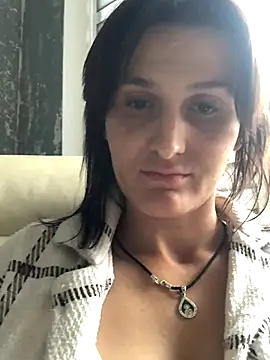 Snapshot of NikaSwan2831 chatting on 09-28-25, 02:13 NikaSwan2831 online show from 09-28-25, 02:13