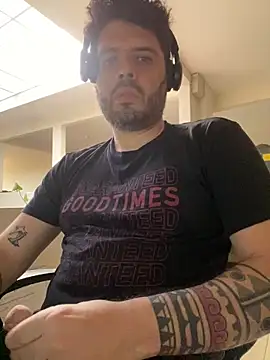 uto857 online show from 11-18-25, 08:45