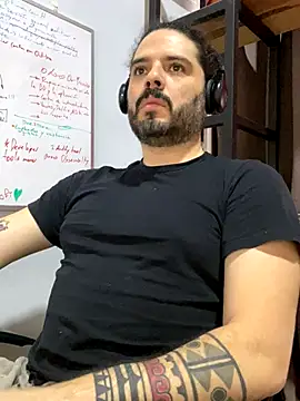 uto857 online show from 10-15-25, 04:59