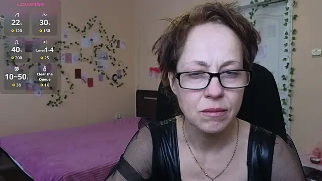 Snapshot of Ronda_Roni chatting on 02-05-26, 12:12 Ronda Roni online show from 02-05-26, 12:12