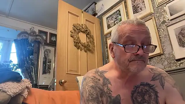 poggles online show from 02-12-26, 03:45