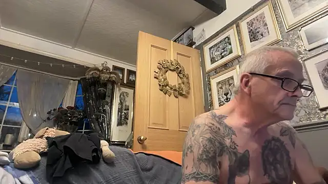 poggles online show from 03-31-26, 05:09