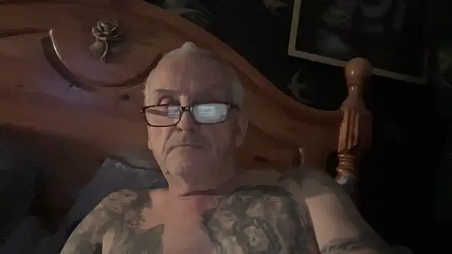 poggles online show from 12-01-25, 07:15