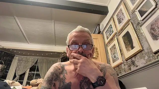 poggles online show from 03-03-26, 08:49