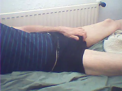 Snapshot of rimbaud77 chatting on 09-16-25, 02:40 rimbaud77 online show from 09-16-25, 02:40