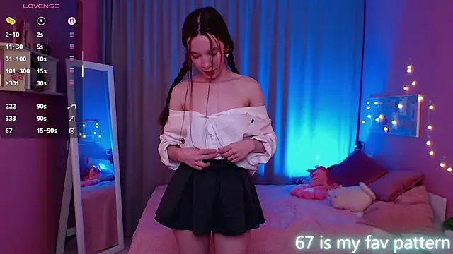 Shriya Sarann online show from 02-21-26, 02:08