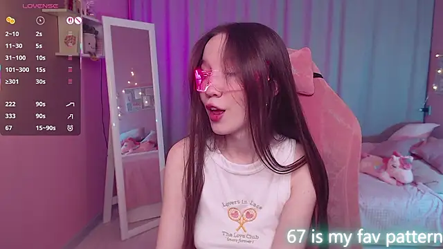 Shriya Sarann online show from 03-13-26, 02:11