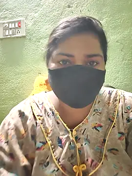 Liyaa 24 online show from 02-05-26, 12:17