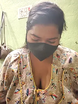 Liyaa 24 online show from 02-18-26, 10:01