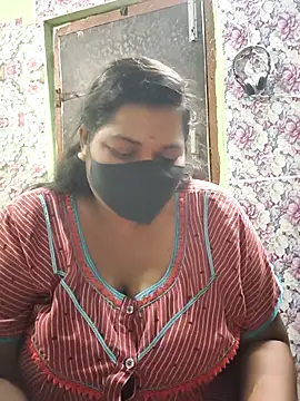 Liyaa 24 online show from 04-15-26, 05:39