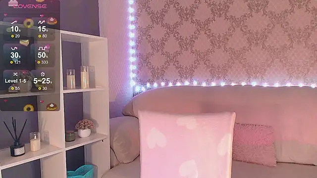 Snapshot of HolyMiax chatting on 02-26-26, 03:28 HolyMiax online show from 02-26-26, 03:28