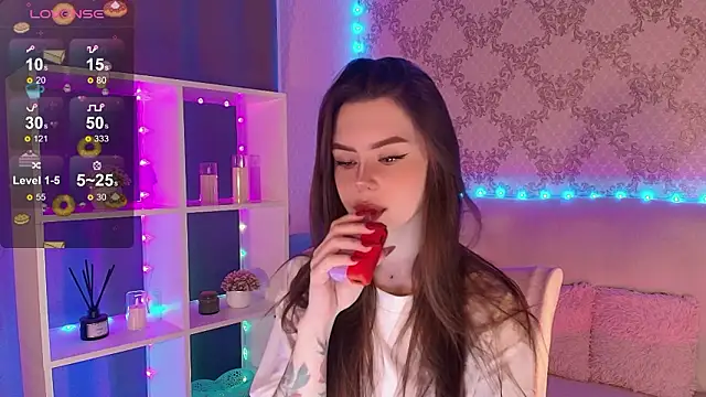 Snapshot of HolyMiax chatting on 02-08-26, 03:37 HolyMiax online show from 02-08-26, 03:37