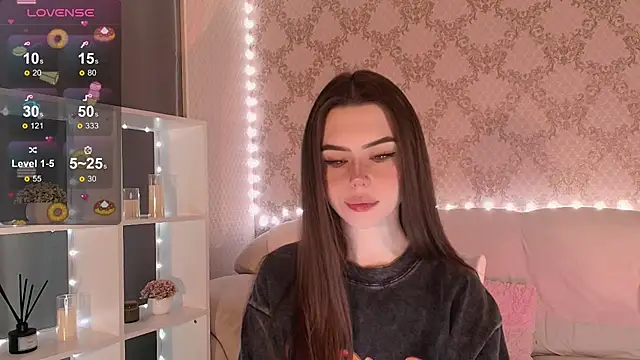 HolyMiax online show from 11-18-25, 03:21