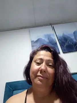 Snapshot of EmmaJhomson chatting on 06-20-26, 11:15 EmmaJhomson online show from 06-20-26, 11:15