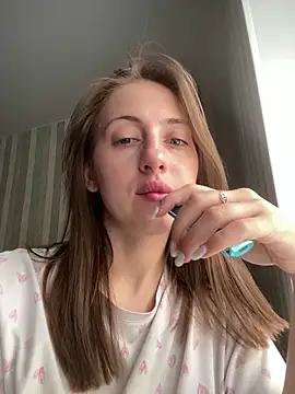 ChristyCrayme online show from 05-12-26, 05:15