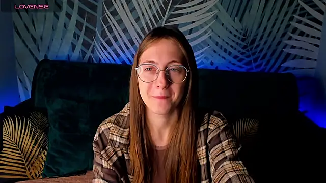 ChristyCrayme online show from 11-09-25, 10:25