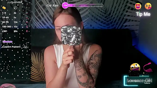 Snapshot of ChristyCrayme chatting on 06-25-26, 10:15 ChristyCrayme online show from 06-25-26, 10:15