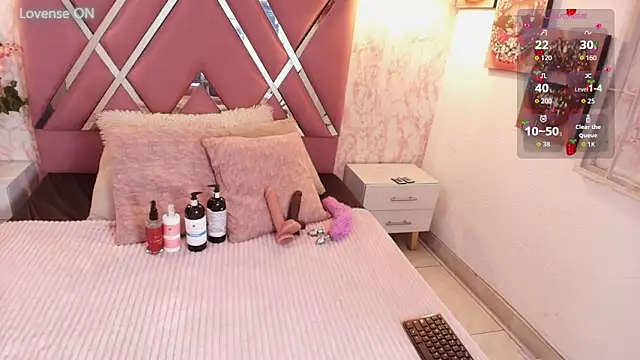 Dolce pearl online show from 12-21-25, 02:46