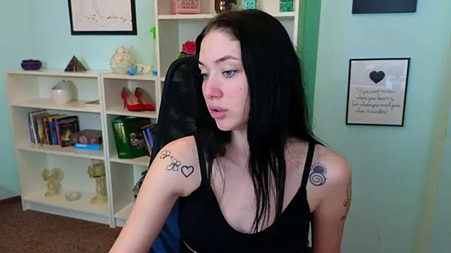 Ivanna  Rose online show from 11-17-25, 05:22