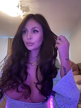 Snapshot of LunaBex chatting on 09-28-25, 05:36 LunaBex online show from 09-28-25, 05:36
