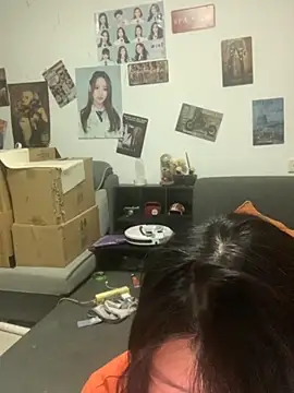 Hui521 online show from 10-10-25, 03:13