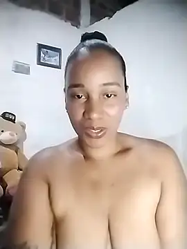 Snapshot of EbonyHorrny chatting on 10-08-25, 03:30 EbonyHorrny online show from 10-08-25, 03:30
