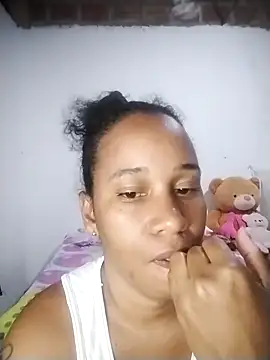 Snapshot of EbonyHorrny chatting on 10-24-25, 02:54 EbonyHorrny online show from 10-24-25, 02:54