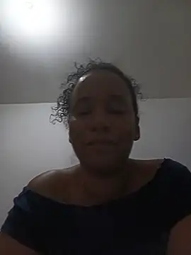 Snapshot of EbonyHorrny chatting on 07-16-26, 01:35 EbonyHorrny online show from 07-16-26, 01:35