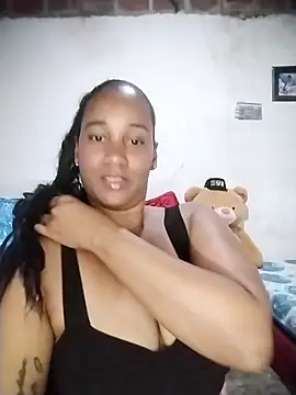 Snapshot of EbonyHorrny chatting on 10-06-25, 03:51 EbonyHorrny online show from 10-06-25, 03:51