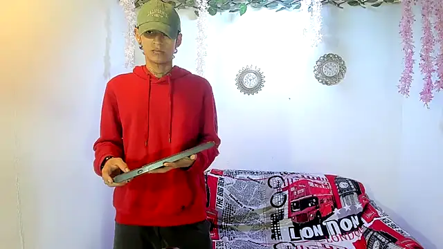 Snapshot of Bastian_boyshot77 chatting on 02-14-26, 01:22 Bastian boyshot77 online show from 02-14-26, 01:22