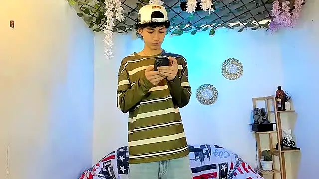 Bastian boyshot77 online show from 11-17-25, 02:21