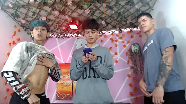 Bastian boyshot77 online show from 10-28-25, 03:33